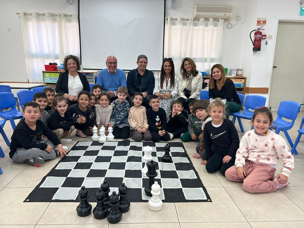 ילדי אילת אוהבים לשחק שחמט